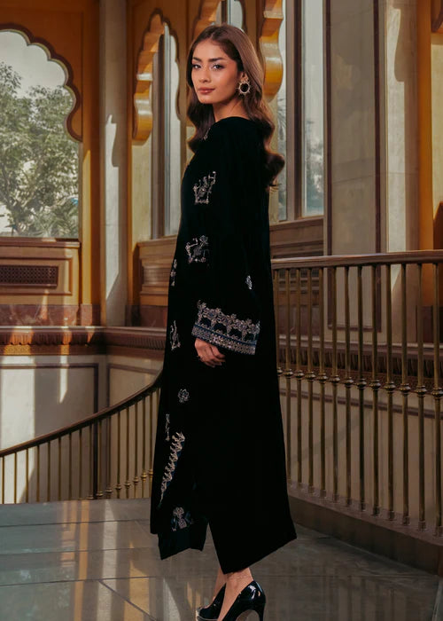 Kaftan - Embroidered Velvet