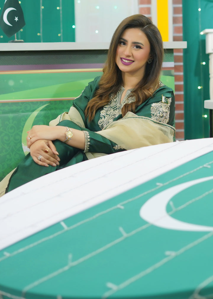 Shayari Emerald green sheesha silk Shirt and Shalwar with Dupatta