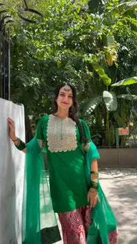 'GULDASTA' Silk Brocade Set with Dupatta