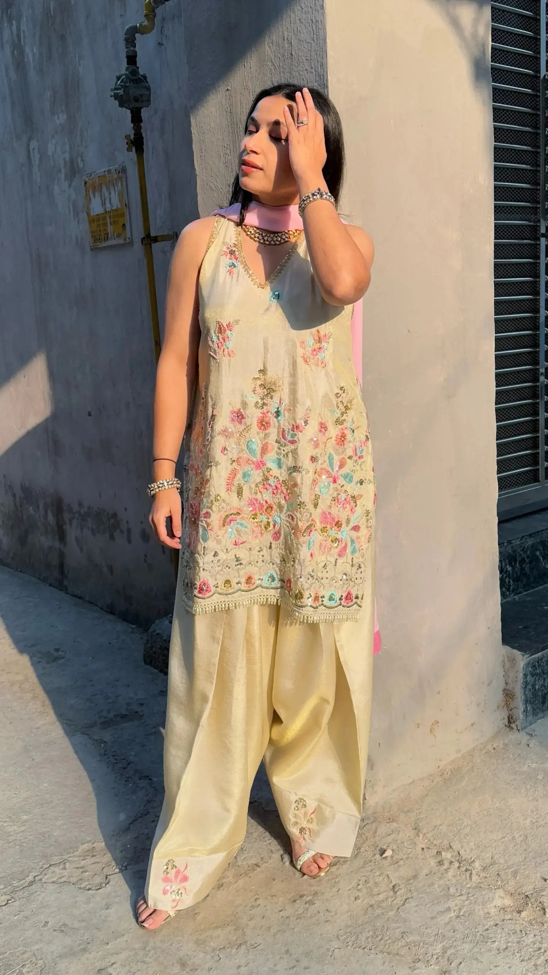 ZEENAT Farshi Salwar Suit Set