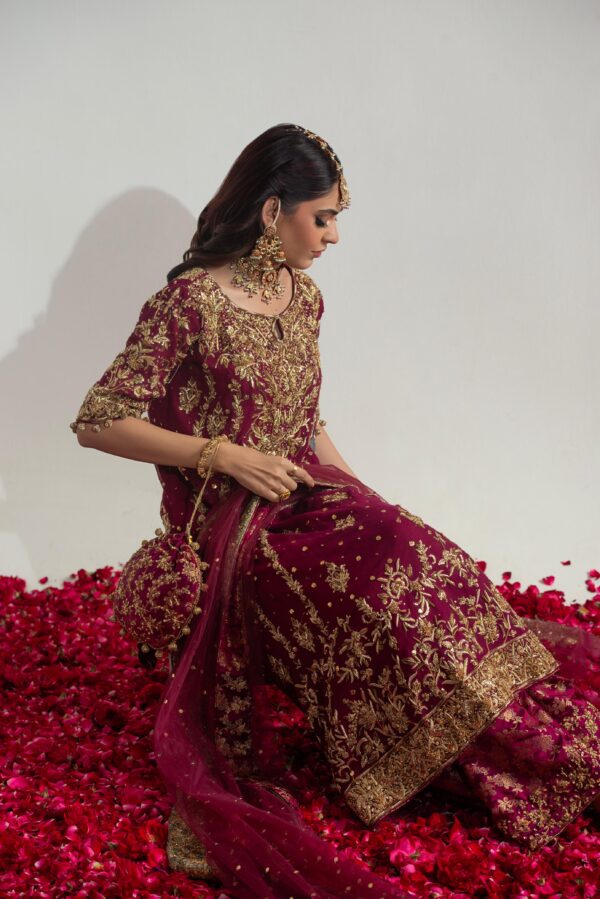 Noorain Magenta pink