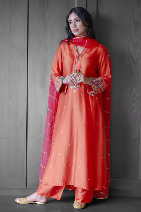 Label Niti Bothra