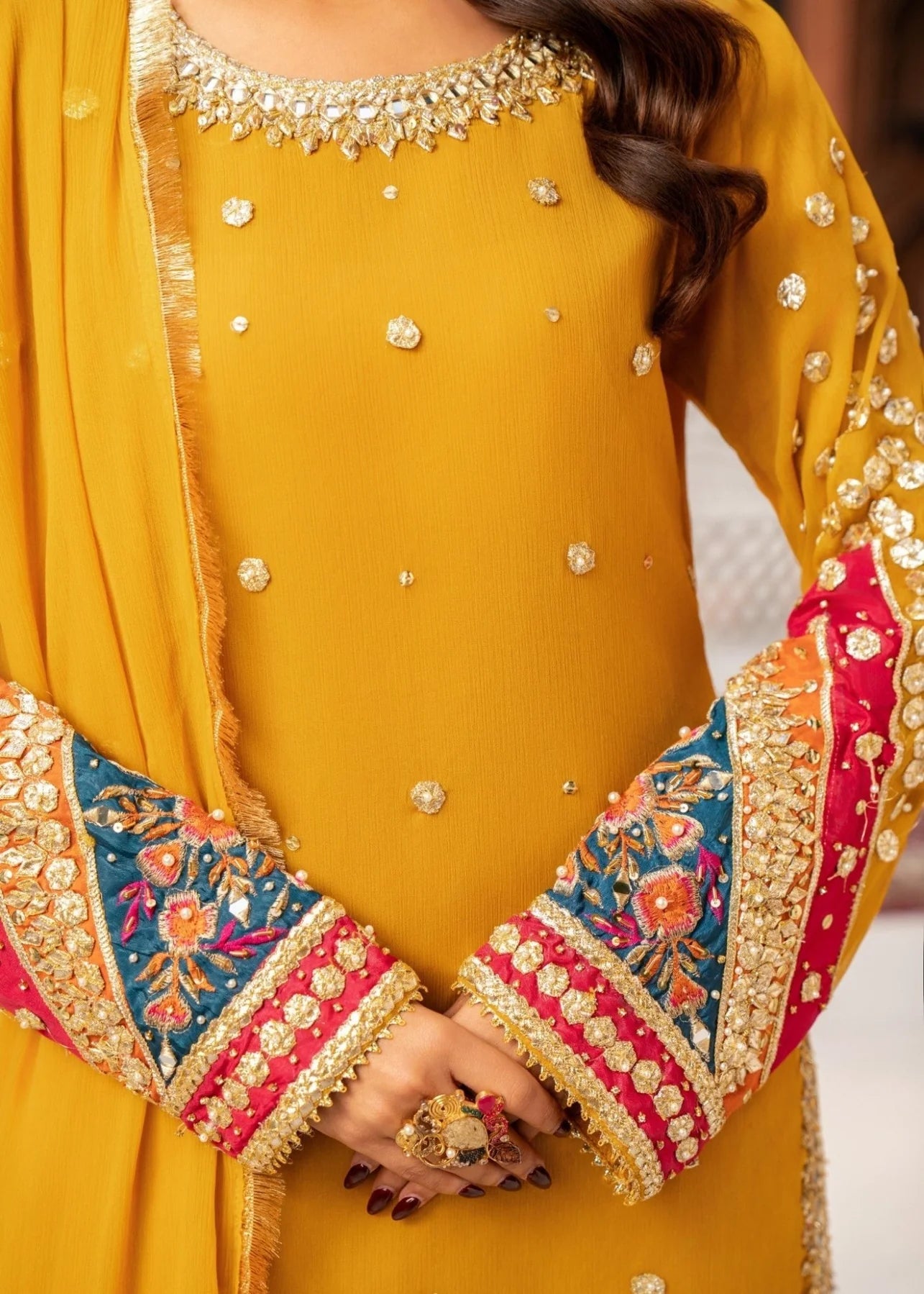 NOOR  Sharara