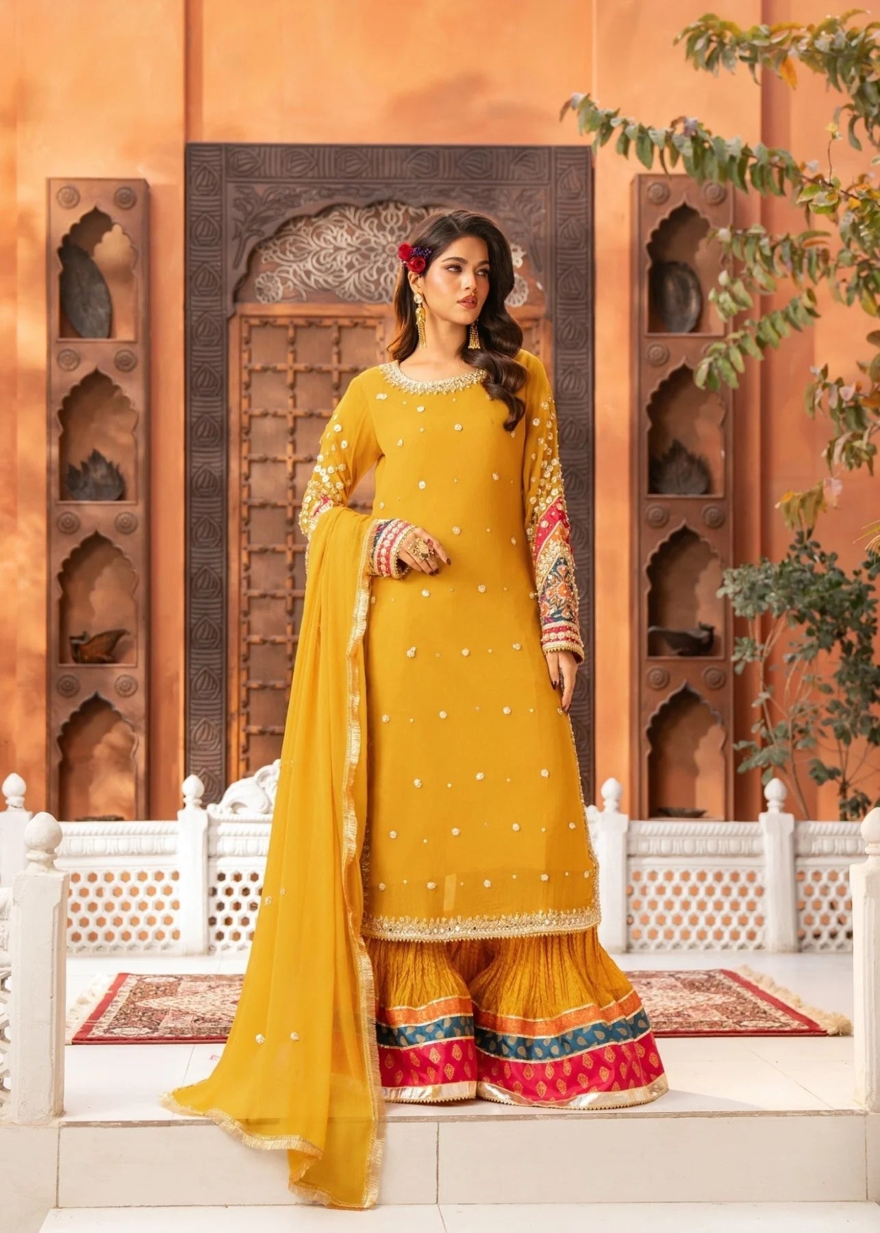 NOOR  Sharara