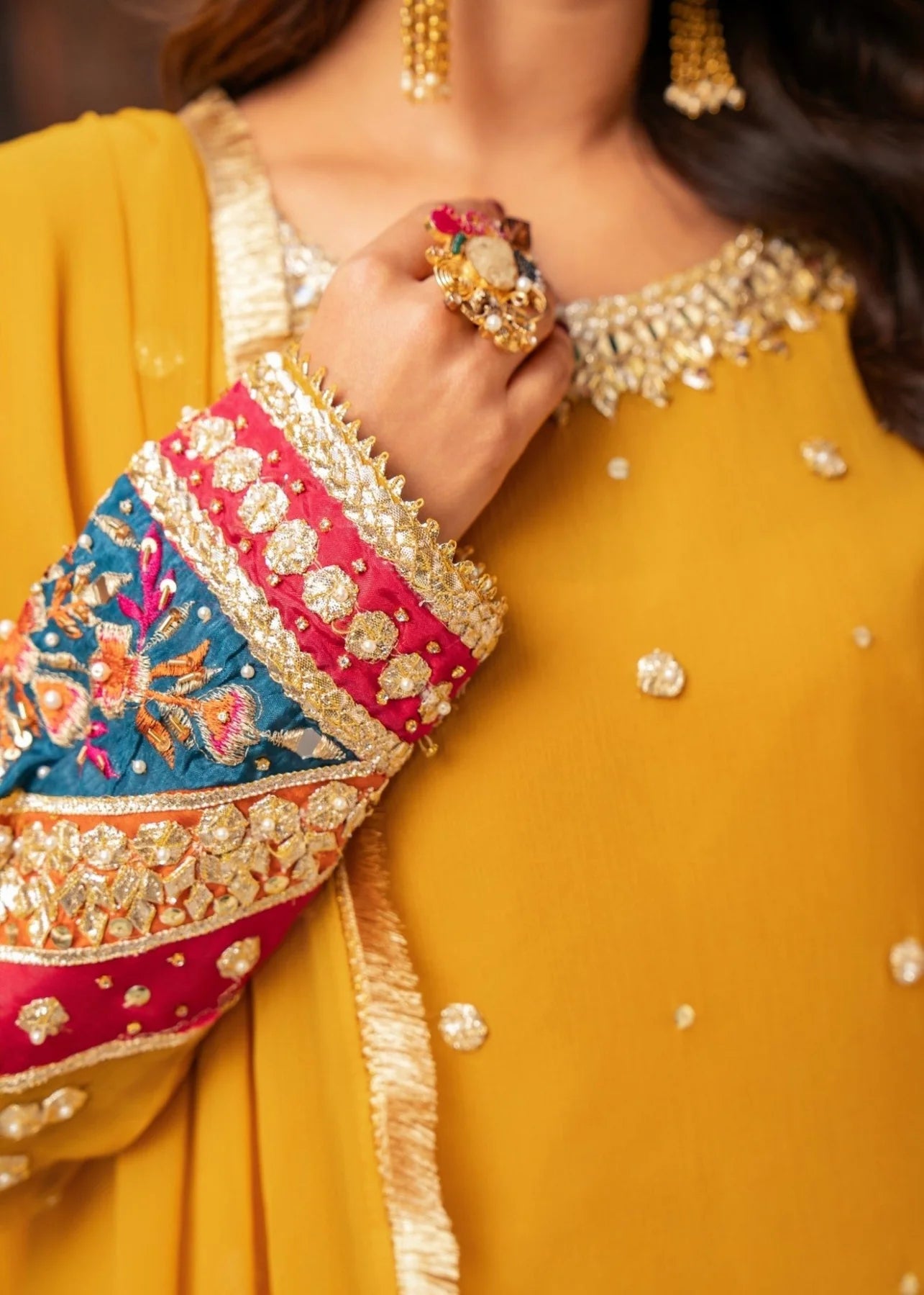 NOOR  Sharara