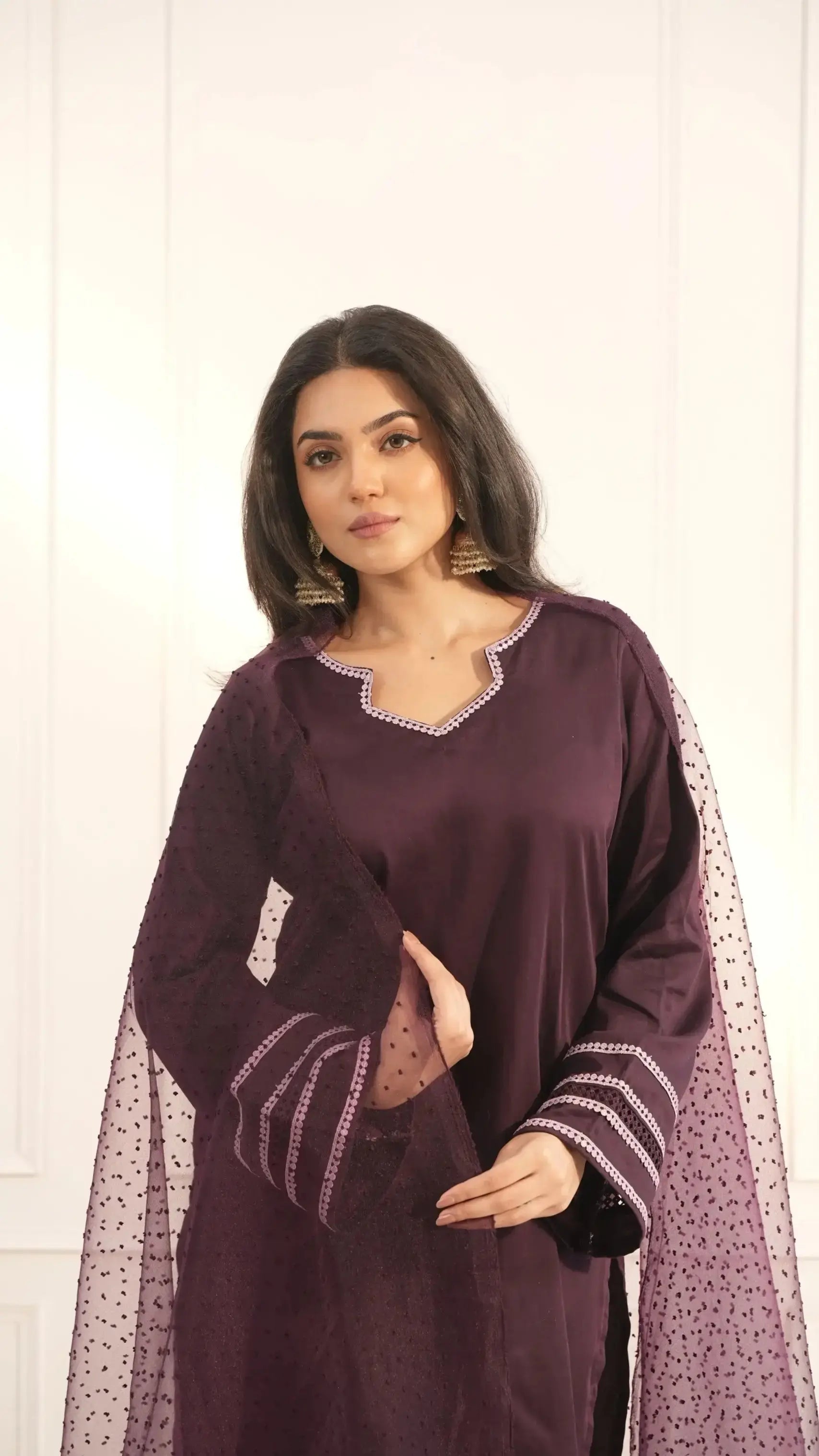 IRIS SET in Middle Eastern Fit